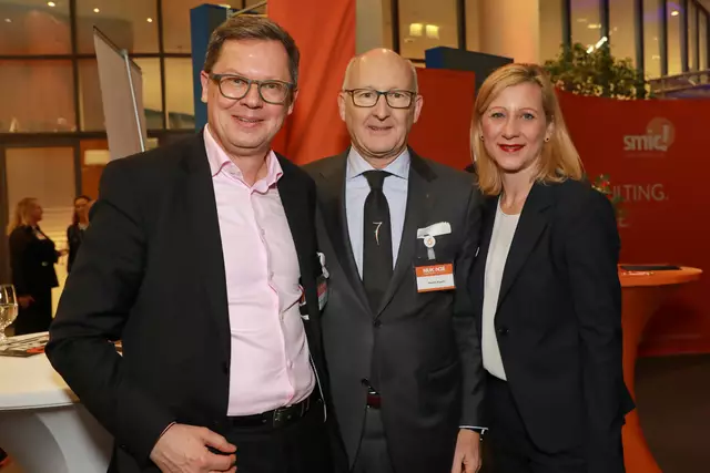 (v.l.) Christian Ruppert (Direktor Staatstheater Nürnberg), Breuninger-Geschäftsführer Martin Kusch mit Gattin Eva-Maria. | Foto: Jürgen Friedrich