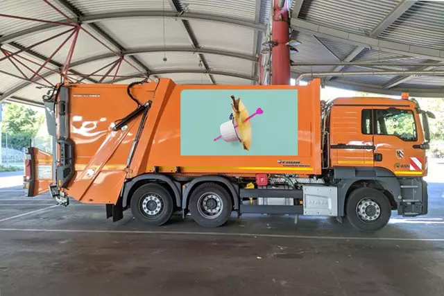 Kunst auf Abfallsammelfahrzeugen: Das Kunstwerk „not forever ...“ von Preisträgerin Erdmute Prautzsch wird bald auf den Seitenflächen eines städtischen Abfallsammelfahrzeugs zu sehen sein. Es zeigt einen Appetizer aus Müll.
 | Foto:  Stadt Nürnberg/Hochbauamt/ASN