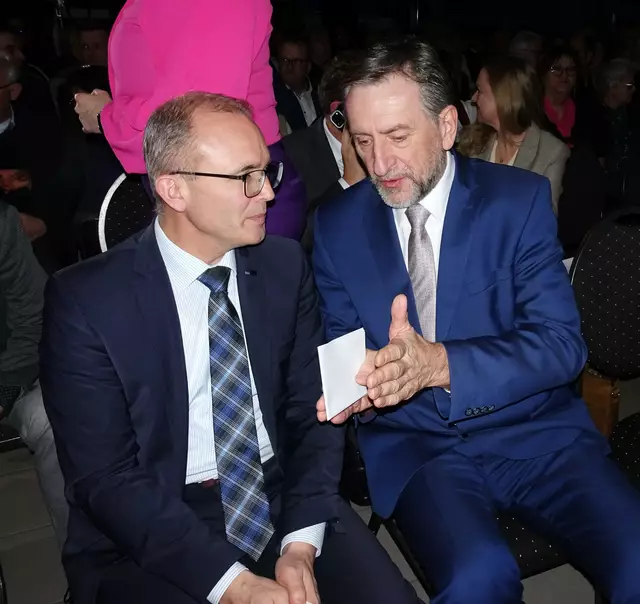Wahlkreisabgeordneter Tobias Winkler im Gespräch mit Günther Felßner. | Foto: CSU-Fürth