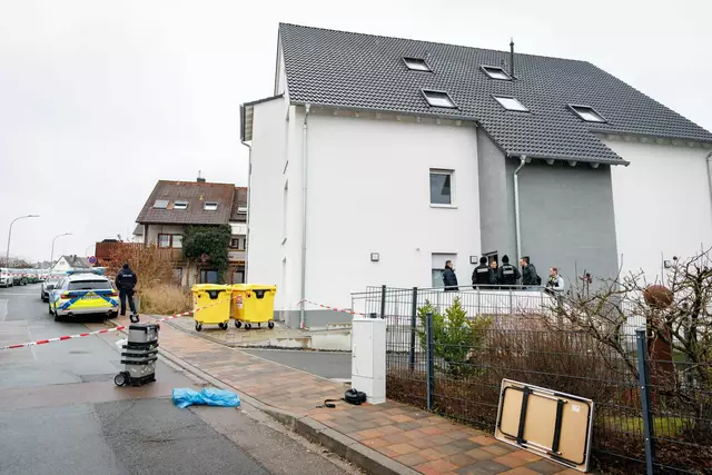 Der Messer--Angreifer ist noch niciht gefasst. | Foto: Daniel Karmann/dpa