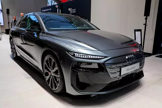 Der Audi A6/S6 e-tron setzt mit vollelektrischem Antrieb, hoher Reichweite und elegantem Design neue Maßstäbe in der Oberklasse. | Foto: Jürgen Friedrich