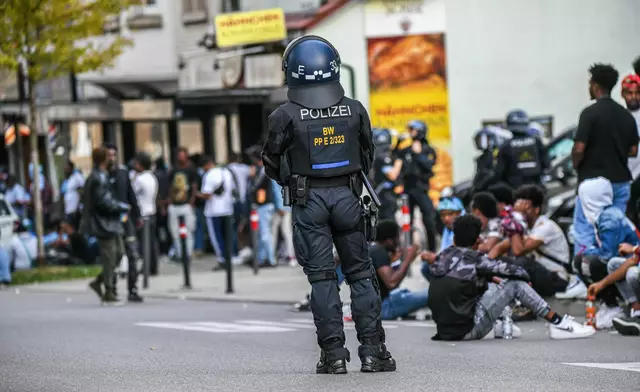 Die gewaltsamen Proteste richteten sich gegen Veranstaltungen in Zusammenhang mit Eritrea. | Foto: Jason Tschepljakow/dpa
