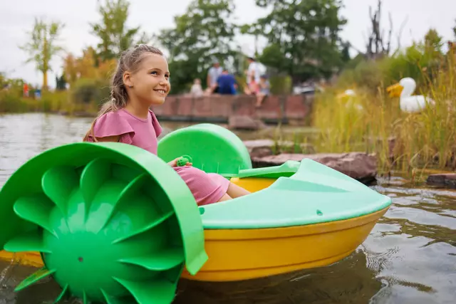 Foto: PLAYMOBIL. Zur Eröffnung der 25. Jubiläumssaison lädt der PLAYMOBIL-FunPark in Zirndorf Familien mit Kindern zu Spielspaß und neuen Abenteuern ein.