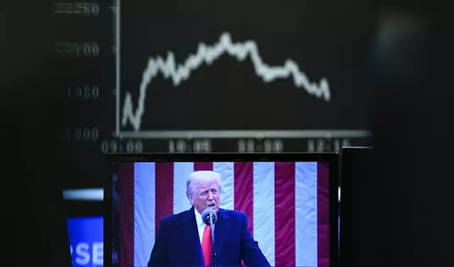 Gegenmaßahmen könnten die Wirtschaft weiter unter Druck setzen. | Foto: Arne Dedert/dpa