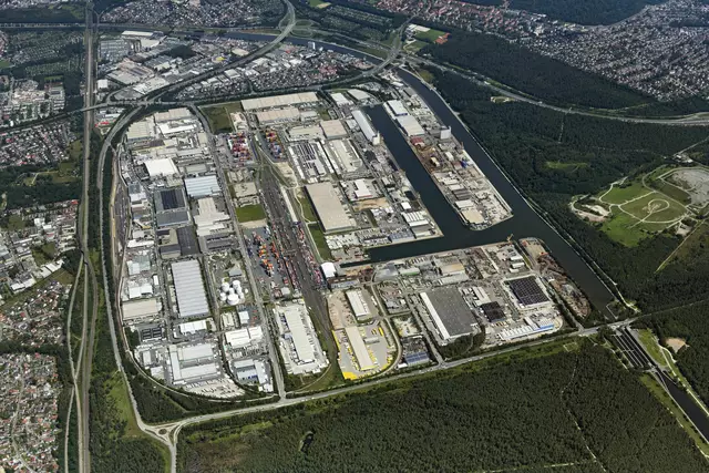 Luftbild bayernhafen Nürnberg Süd2.  | Foto: Luftaufnahmen Daniel Reiter