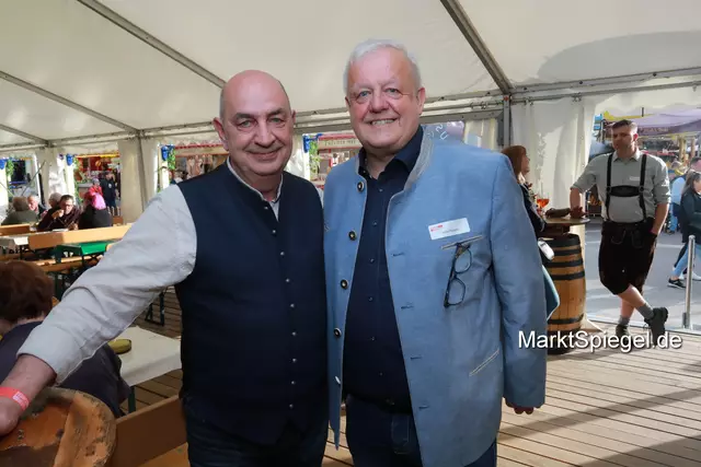 Foto: Jürgen Friedrich. Alle Bilder vom fünften "Business meets Media" in der Metropolregion, diesmal bei "Gigerlas" Lössel auf dem Nürnberger Frühlingsvolksfest.
