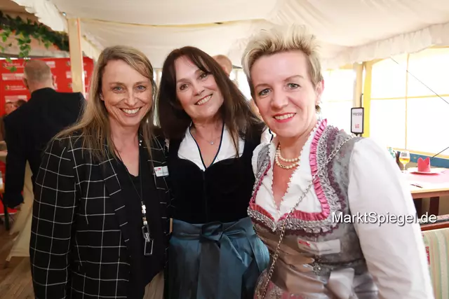 Foto: Jürgen Friedrich. Alle Bilder vom fünften "Business meets Media" in der Metropolregion, diesmal bei "Gigerlas" Lössel auf dem Nürnberger Frühlingsvolksfest.