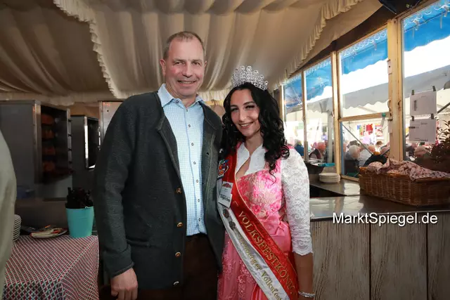 Foto: Jürgen Friedrich. Alle Bilder vom fünften "Business meets Media" in der Metropolregion, diesmal bei "Gigerlas" Lössel auf dem Nürnberger Frühlingsvolksfest.