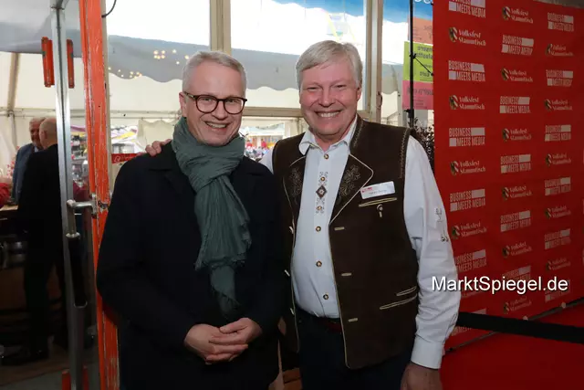 Foto: Jürgen Friedrich. Alle Bilder vom fünften "Business meets Media" in der Metropolregion, diesmal bei "Gigerlas" Lössel auf dem Nürnberger Frühlingsvolksfest.