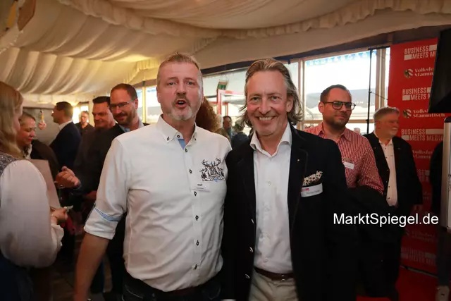 Foto: Jürgen Friedrich. Alle Bilder vom fünften "Business meets Media" in der Metropolregion, diesmal bei "Gigerlas" Lössel auf dem Nürnberger Frühlingsvolksfest.