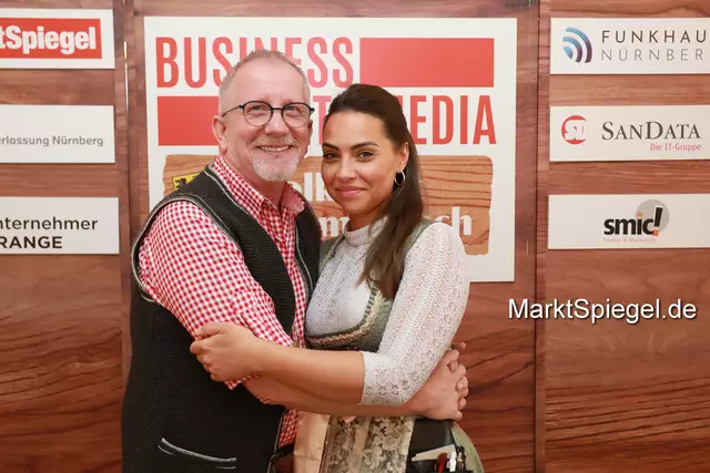 Foto: Jürgen Friedrich. Alle Bilder vom fünften "Business meets Media" in der Metropolregion, diesmal bei "Gigerlas" Lössel auf dem Nürnberger Frühlingsvolksfest.