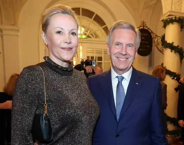 Das Büro des früheren Bundespräsidenten bestätigte, dass Bettina und Christian Wulff sich getrennt hätten.  | Foto: Karl-Josef Hildenbrand/dpa (Archivbild)