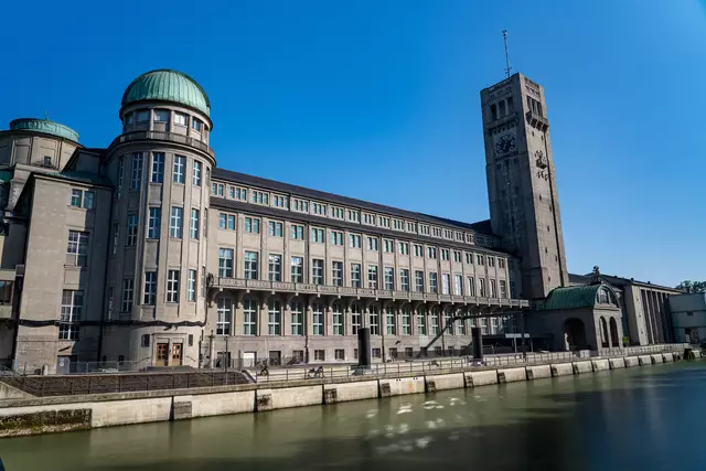 Das Deutsche Museum in München wird 100 Jahre alt. | Foto: Adobe Stock / Andi K 