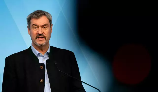 CSU-Chef Söder zeigte sich sichtlich betroffen von der gescheiterten ersten Abstimmung zur Kanzlerwahl von Friedrich Merz (CDU) im Bundestag. | Foto: Sven Hoppe/dpa
