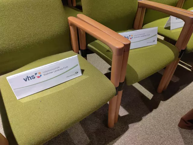 Mit der vhs zur Stadtratssitzung. Ein geführter Zugang zur Kommunalpolitik. | Foto: Stadt Oberasbach