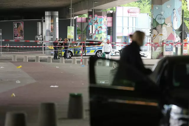 In der Bielefelder Innenstadt hat der syrische Asylbewerber mehrere Menschen in der Nacht verletzt haben. Täter flüchtig. Fahndung läuft. | Foto: Christian Müller/Christian Müller TV/dpa