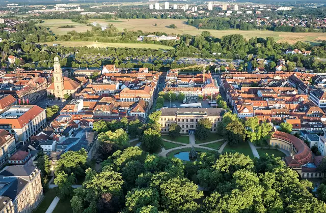 Blick auf die Hugenottenstadt Erlangen. | Foto: © ETM / Florian Trykowski