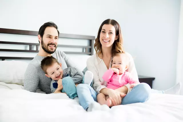 Der Nachwuchs hält die Familie auf Trab  | Foto: Louis-Photo-stock.adobe.com (Symbolbild)