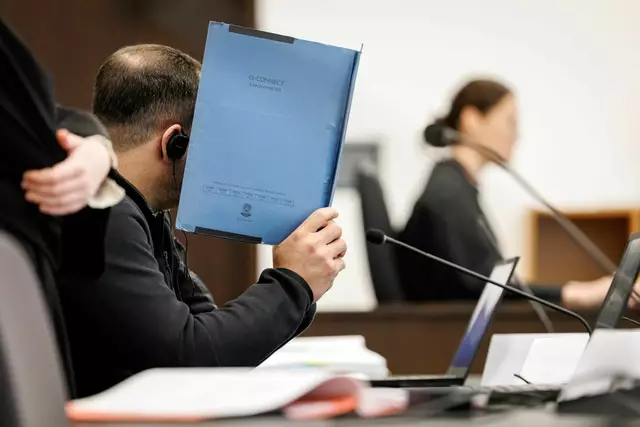 Das Landgericht will noch am selben Tag ein Urteil verkünden. | Foto: Daniel Karmann/dpa