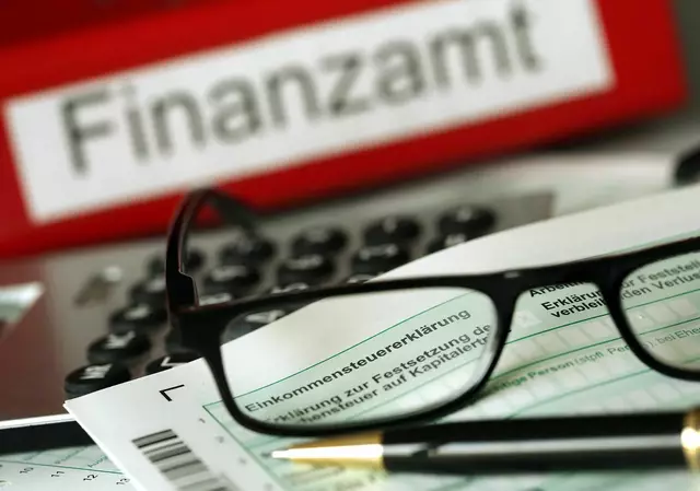 Kriminelle versuchen aktuell, Menschen unter Zeitdruck zur Zahlung zu bringen. (Symbolfoto) | Foto: Oliver Berg/dpa