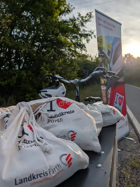 Auch auf dem Biberttalradweg wurden Radpendler mit einem kleinen Frühstück versorgt. | Foto: Landkreis Fürth