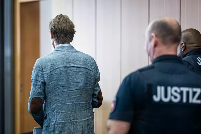 Der Verdächtige Christian B. sitzt derzeit wegen eines anderen Falls eine Haftstrafe in Deutschland ab. | Foto: Moritz Frankenberg/dpa Pool/dpa (Archivbild)