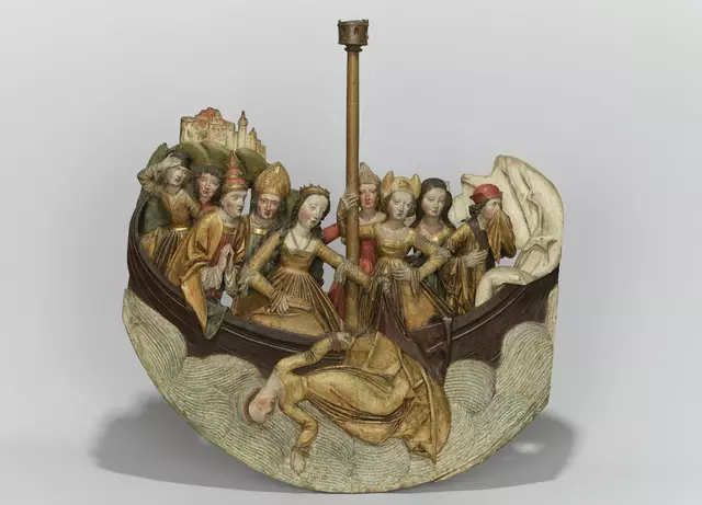 Abb.: Martyrium der Heiligen Ursula, Augsburg (?), um 1510
Relief aus Lindenholz aus dem Umkreis des Mörlin-Meisters. 
 | Foto: Germanisches Nationalmuseum, Nürnberg