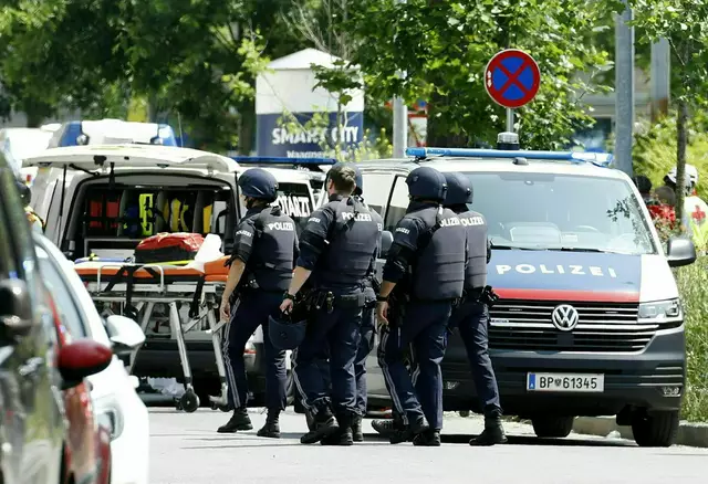 Die genaue Zahl der Toten ist noch nicht bekannt. | Foto: Erwin Scheriau/APA/dpa