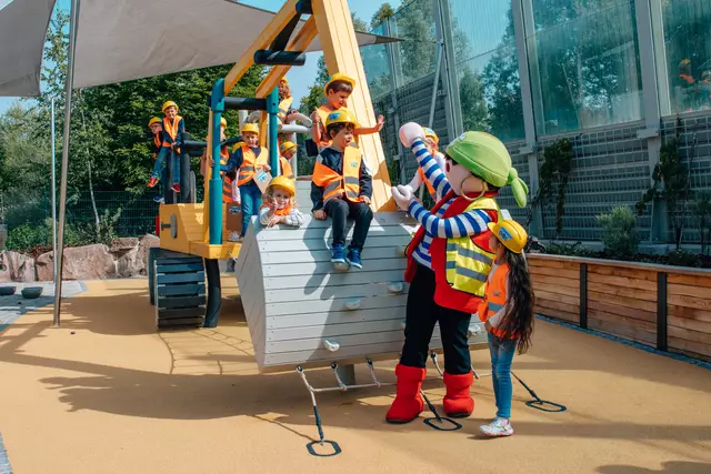 Pirat Rico und sein Team von der Baustelle. | Foto: PLAYMOBIL-FunPark