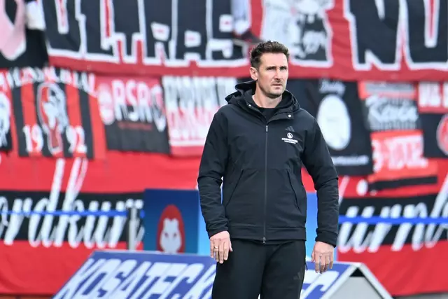 Miroslav Klose bekommt ein weiteres Talent für seinen Kader. | Foto: Swen Pförtner/dpa