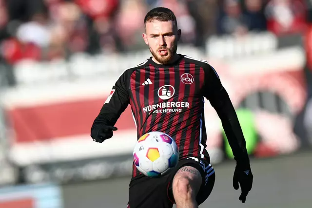 Jannes Horn verlässt den 1. FC Nürnberg. | Foto: Daniel Karmann/dpa