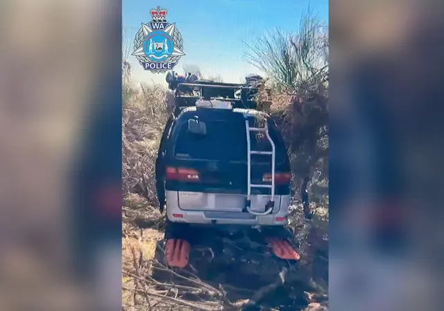 Der Van wurde am Donnerstag verlassen in der Wildnis gefunden. | Foto: Supplied/WESTERN AUSTRALIA POLICE/AAP/dpa
