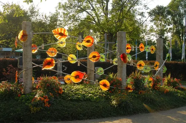 Im Sommer 2015 war die Urnengemeinschaftsanlage »Blätter im Wind« auf der bayerischen Gartenschau "Natur in Alzenau 2015" ausgestellt. | Foto: Daniel Brinckmann
