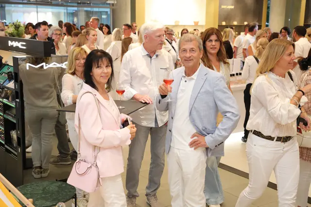 Geladen: 400 Platin-Card-Inhaber(innen). | Foto: Jürgen Friedrich