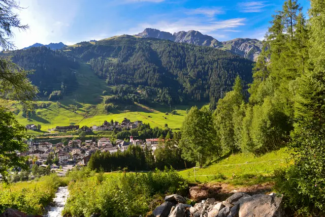 St. Anton am Arlberg.  | Foto: © Ilhan Balta/stock.adobe.com