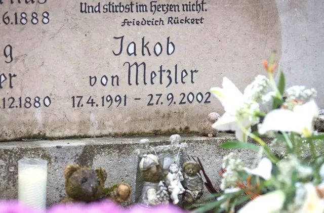 Der elfjährige Jakob von Metzler wurde 2002 entführt und getötet (Archivbild). | Foto: © picture alliance / Frank Rumpenhorst/dpa