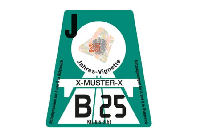 Ab August ist es für regelmäßige Fahrten auf Österreichs Autobahnen günstiger, anstelle der Jahresvignette zweimal die Zwei-Monatsvignette zu kaufen. Ab dem 1. Dezember 2025 gilt dann schon die Jahresvignette für 2026.  | Foto: © ADAC Medien und Reise GmbH