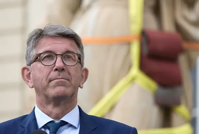 Kulturstaatsminister Wolfram Weimer empfiehlt öffentlich geförderten Institutionen einen Verzicht auf Gendersprache mit Sonderzeichen.  | Foto: Hannes P Albert/dpa