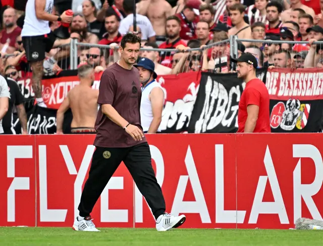DFB-Pokal-Blamage für den 1. FCN gegen den FV Illertissen nach Elfmeterschießen. Rund 3.000 Club-Fans waren in den Landkreis Neu-Ulm mitgereist. | Foto: Jan-Philipp Strobel/dpa