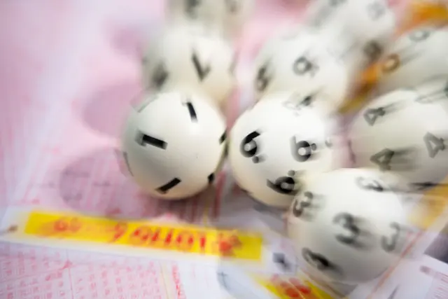 Bei der Ziehung von Lotto 6aus49 wurden gleich mehrere Millionengewinne in Bayern erzielt. (Symbolbild) | Foto: Tom Weller/dpa