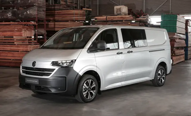 VW Transporter mit L-Trennwand. | Foto: Volkswagen via Autoren-Union Mobilität