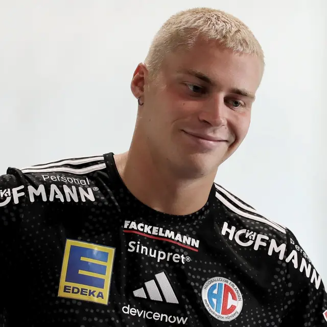 Marek Nissen - bester Werfer mit 8 Treffern - sorgte kurz vor Schluß für die glückliche Führung 
 | Foto: JockiFoto, Erlangen 