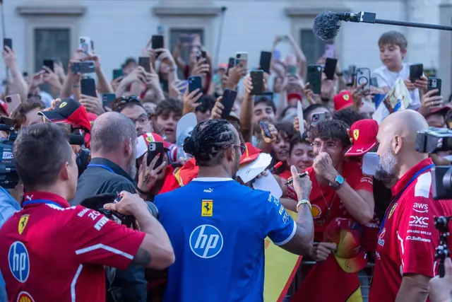 Pure Emotion: die Liebe zu Ferrari ist groß. | Foto: Stefano Porta/LaPresse via ZUMA Press/dpa