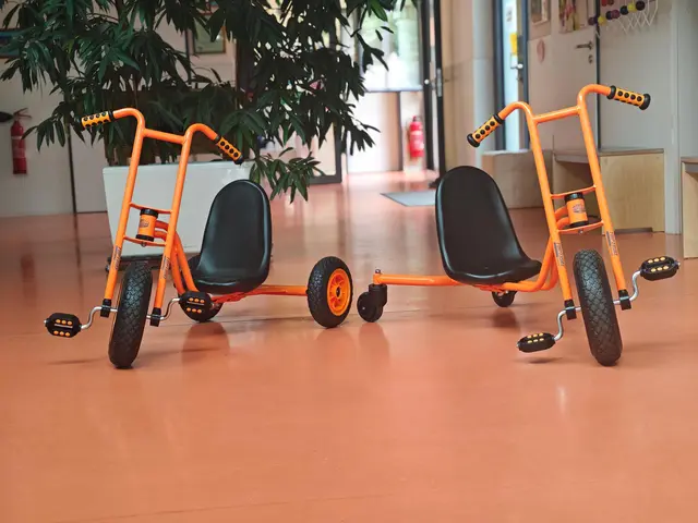 Das sind zwei des um mehrere Fahrzeuge erweiterten Fuhrparks. | Foto: Stadt Oberasbach