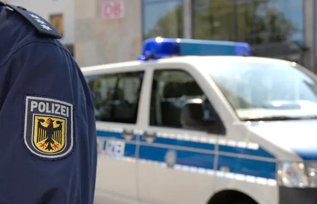 Die Bundespolizei nahm nach einem unappetitlichen Zwischenfall am Bahnhof Rosenheim eine Frau fest. | Foto: Bundespolizei