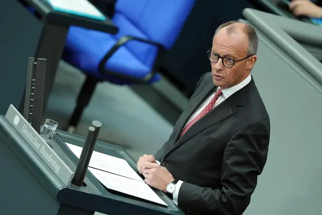 Kanzler Friedrich Merz (CDU) in der Generalaussprache über den Haushalt im Bundestag. | Foto: Kay Nietfeld/dpa