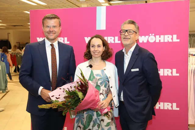 Nürnbergs OB Marcus König, Dr. Andrea Heilmeier, Wirtschafts- und Wissenschaftsreferentin der Stadt Nürnberg und Thomas Weckerlein, CEO der Rudolf Wöhrl SE (v.l.). | Foto: Jürgen Friedrich