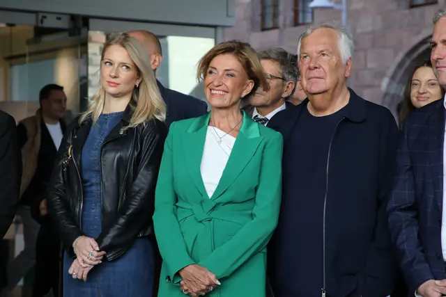Unternehmerehepaar Dagmar und Hans-Rudolf Wöhrl mit Schwiegertochter Sandra Greiner (li.). | Foto: Jürgen Friedrich