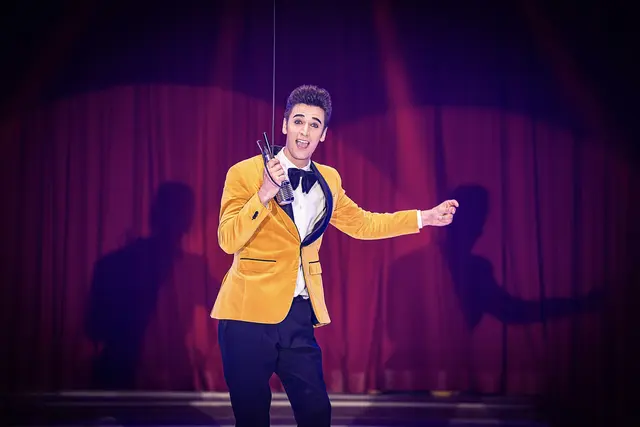 Foto: Zirkus CHARLES KNIE. Vom 15. bis 26. Oktober auf dem Volksfestplatz am Dutzendteich.