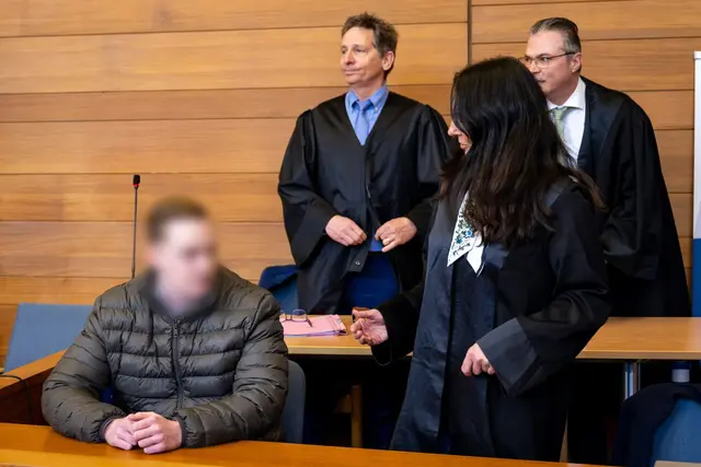 Der Angeklagte war in Traunstein zunächst wegen Mordes zu neun Jahren Jugendstrafe verurteilt worden. (Archivbild) | Foto: Lennart Preiss/dpa